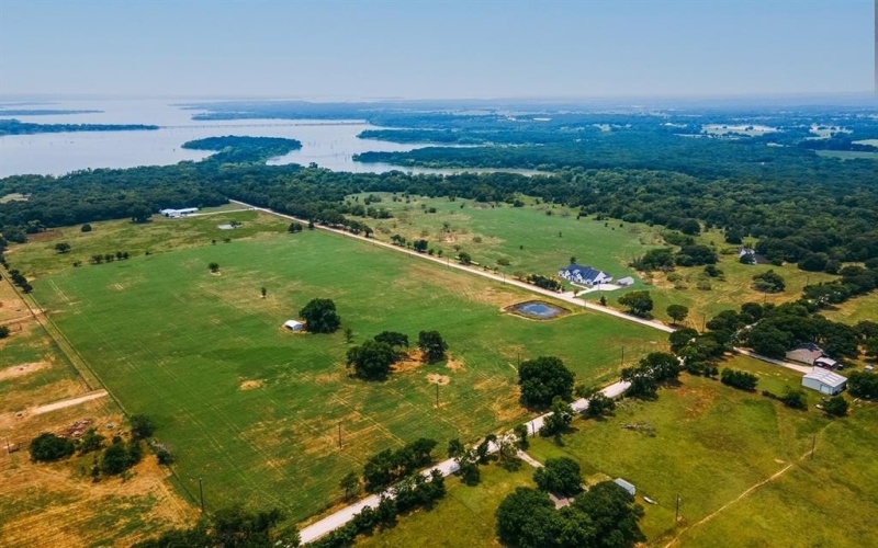 202 William Brewer Road, Collinsville, TX 76233, 5 Bedrooms Bedrooms, ,6 BathroomsBathrooms,Residential,For Sale,202 William Brewer Road,20764866