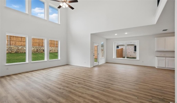 2303 Ridgecrest Lane, Sherman, TX 75092, 5 Bedrooms Bedrooms, ,3 BathroomsBathrooms,Residential,For Sale,2303 Ridgecrest Lane,20765059