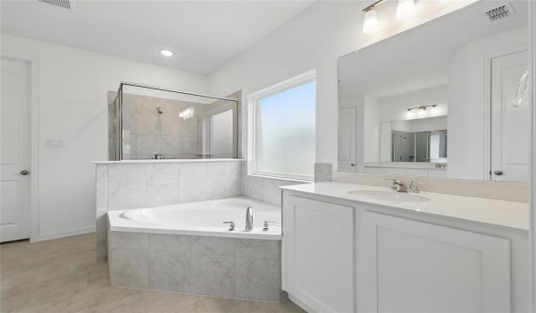 2303 Ridgecrest Lane, Sherman, TX 75092, 5 Bedrooms Bedrooms, ,3 BathroomsBathrooms,Residential,For Sale,2303 Ridgecrest Lane,20765059