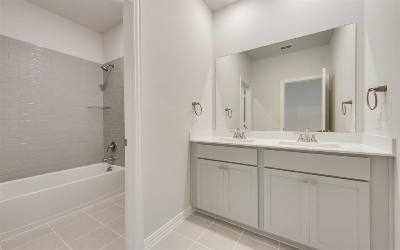 2912 Hanscom Street, Forney, TX 75126, 4 Bedrooms Bedrooms, ,2 BathroomsBathrooms,Residential,For Sale,2912 Hanscom Street,20756570
