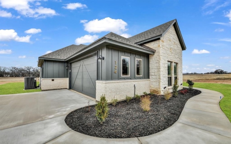 124 Prairie Winds Drive, Poolville, TX 76487, 4 Bedrooms Bedrooms, ,3 BathroomsBathrooms,Residential,For Sale,124 Prairie Winds Drive,20772772