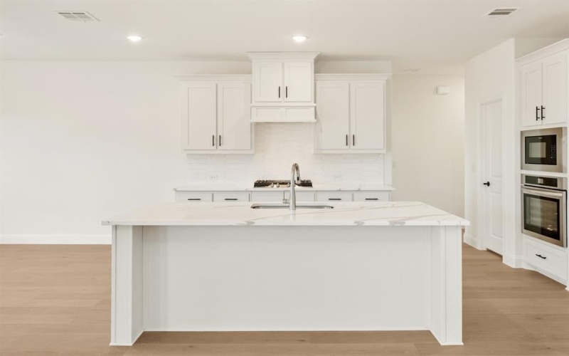 1021 Dupont Drive, McKinney, TX 75071, 6 Bedrooms Bedrooms, ,6 BathroomsBathrooms,Residential,For Sale,1021 Dupont Drive,20772775