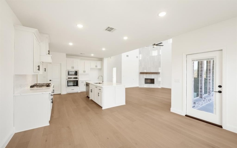 1021 Dupont Drive, McKinney, TX 75071, 6 Bedrooms Bedrooms, ,6 BathroomsBathrooms,Residential,For Sale,1021 Dupont Drive,20772775