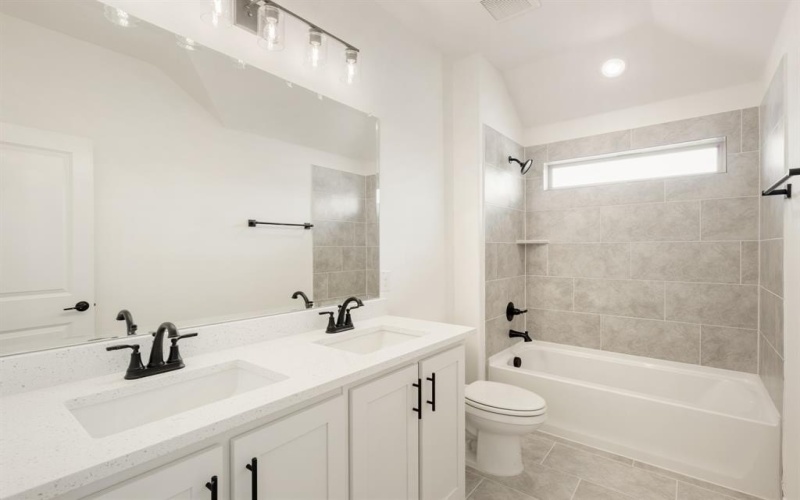 1021 Dupont Drive, McKinney, TX 75071, 6 Bedrooms Bedrooms, ,6 BathroomsBathrooms,Residential,For Sale,1021 Dupont Drive,20772775