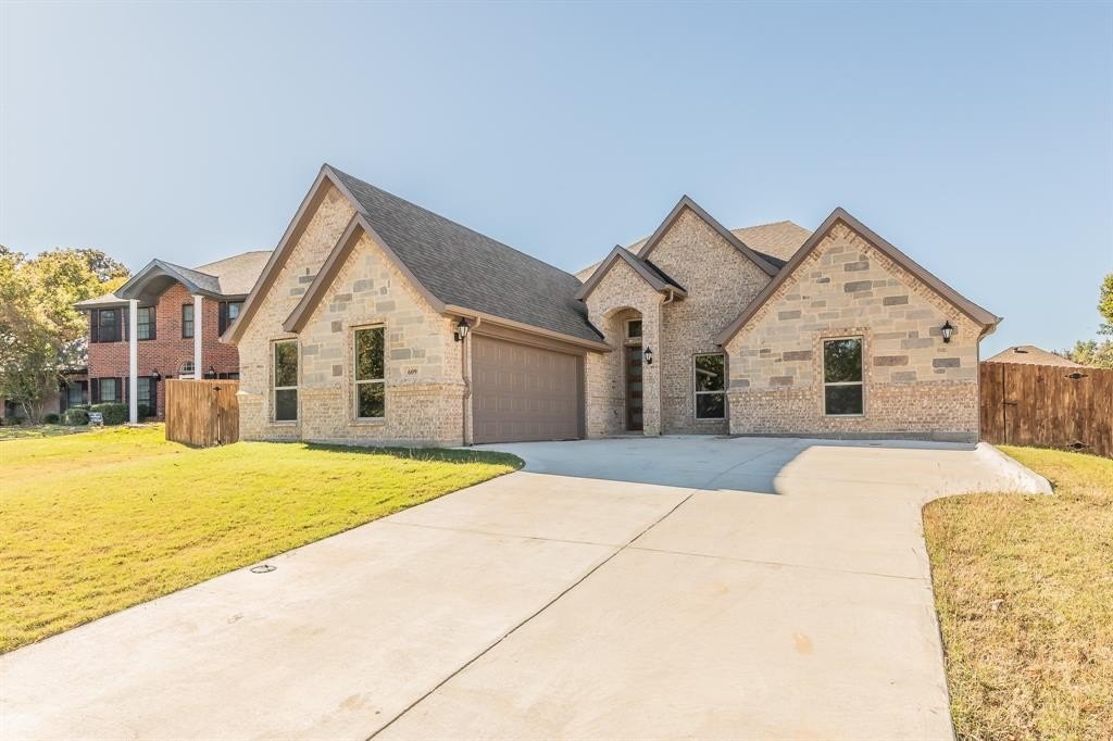 609 Keel Way, Azle, TX 76020, 4 Bedrooms Bedrooms, ,2 BathroomsBathrooms,Residential,For Sale,609 Keel Way,20780700