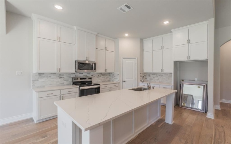 609 Keel Way, Azle, TX 76020, 4 Bedrooms Bedrooms, ,2 BathroomsBathrooms,Residential,For Sale,609 Keel Way,20780700