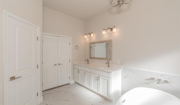 609 Keel Way, Azle, TX 76020, 4 Bedrooms Bedrooms, ,2 BathroomsBathrooms,Residential,For Sale,609 Keel Way,20780700