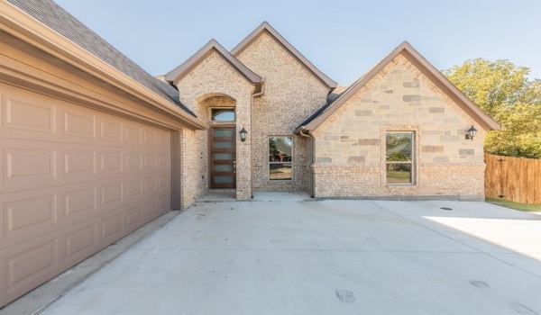 609 Keel Way, Azle, TX 76020, 4 Bedrooms Bedrooms, ,2 BathroomsBathrooms,Residential,For Sale,609 Keel Way,20780700
