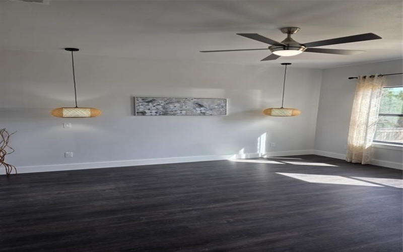 3612 Broken Bow Drive, Granbury, TX 76048, 3 Bedrooms Bedrooms, ,2 BathroomsBathrooms,Residential,For Sale,3612 Broken Bow Drive,20774165