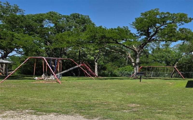 3612 Broken Bow Drive, Granbury, TX 76048, 3 Bedrooms Bedrooms, ,2 BathroomsBathrooms,Residential,For Sale,3612 Broken Bow Drive,20774165