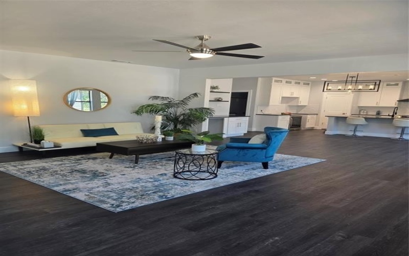 3612 Broken Bow Drive, Granbury, TX 76048, 3 Bedrooms Bedrooms, ,2 BathroomsBathrooms,Residential,For Sale,3612 Broken Bow Drive,20774165