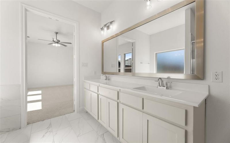 1001 Emerald Trace Drive, Justin, TX 76247, 4 Habitaciones Habitaciones , ,3 BañosBaños,Residential,En Venta,1001 Emerald Trace Drive,20780722