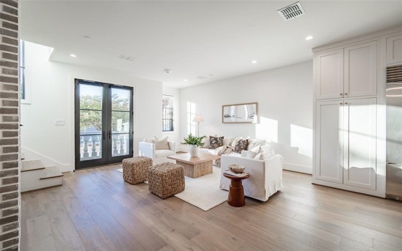 4529 Emerson Avenue #8, University Park, TX 75205, 3 Bedrooms Bedrooms, ,3 BathroomsBathrooms,Residential,For Sale,4529 Emerson Avenue,20780750