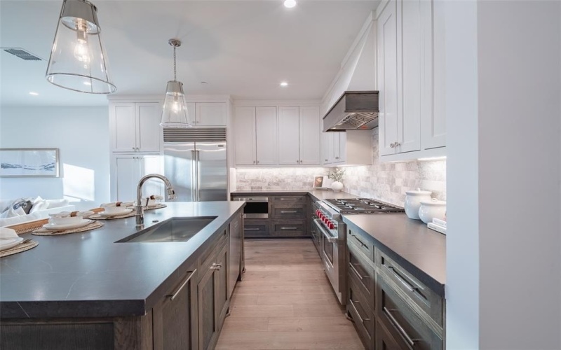 4529 Emerson Avenue #8, University Park, TX 75205, 3 Bedrooms Bedrooms, ,3 BathroomsBathrooms,Residential,For Sale,4529 Emerson Avenue,20780750