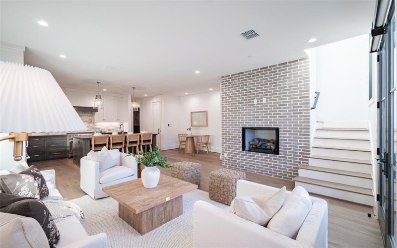 4529 Emerson Avenue #8, University Park, TX 75205, 3 Bedrooms Bedrooms, ,3 BathroomsBathrooms,Residential,For Sale,4529 Emerson Avenue,20780750