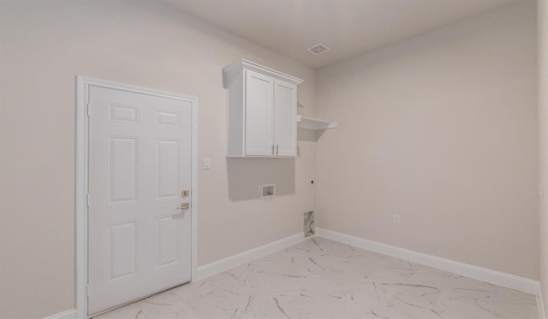 1600 Sea Breeze Court, Azle, TX 76020, 4 Bedrooms Bedrooms, ,2 BathroomsBathrooms,Residential,For Sale,1600 Sea Breeze Court,20780774