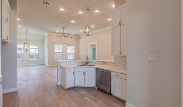 1600 Sea Breeze Court, Azle, TX 76020, 4 Bedrooms Bedrooms, ,2 BathroomsBathrooms,Residential,For Sale,1600 Sea Breeze Court,20780774