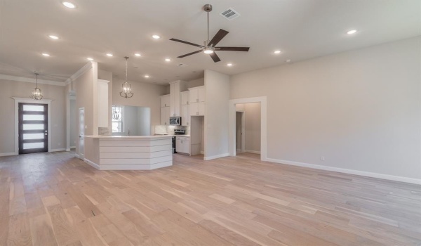 1600 Sea Breeze Court, Azle, TX 76020, 4 Bedrooms Bedrooms, ,2 BathroomsBathrooms,Residential,For Sale,1600 Sea Breeze Court,20780774