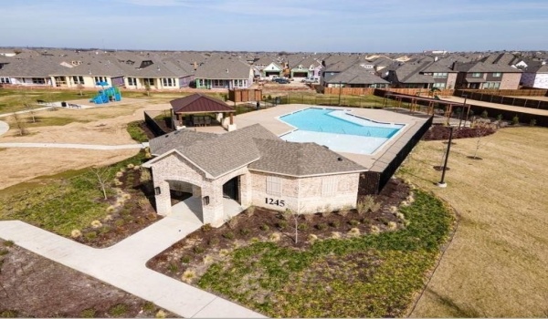 2105 Algardi Drive, Little Elm, TX 75068, 4 Bedrooms Bedrooms, ,5 BathroomsBathrooms,Residential,For Sale,2105 Algardi Drive,20774237