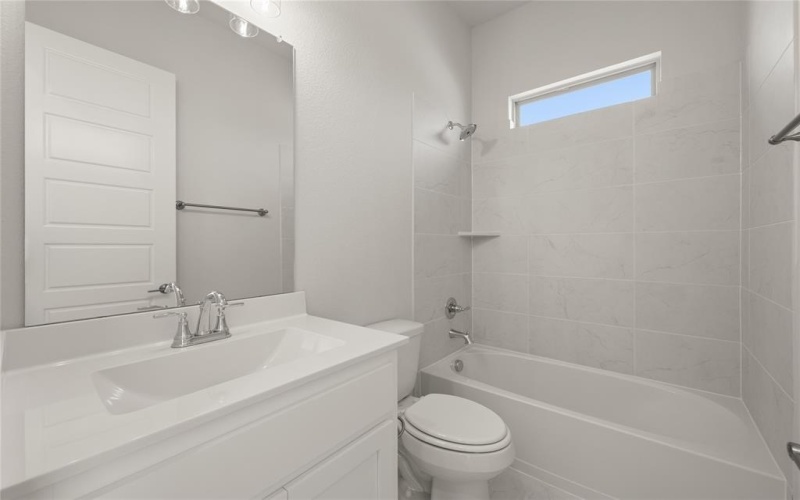 1002 Emerald Trace Drive, Justin, TX 76247, 4 Bedrooms Bedrooms, ,3 BathroomsBathrooms,Residential,For Sale,1002 Emerald Trace Drive,20780873