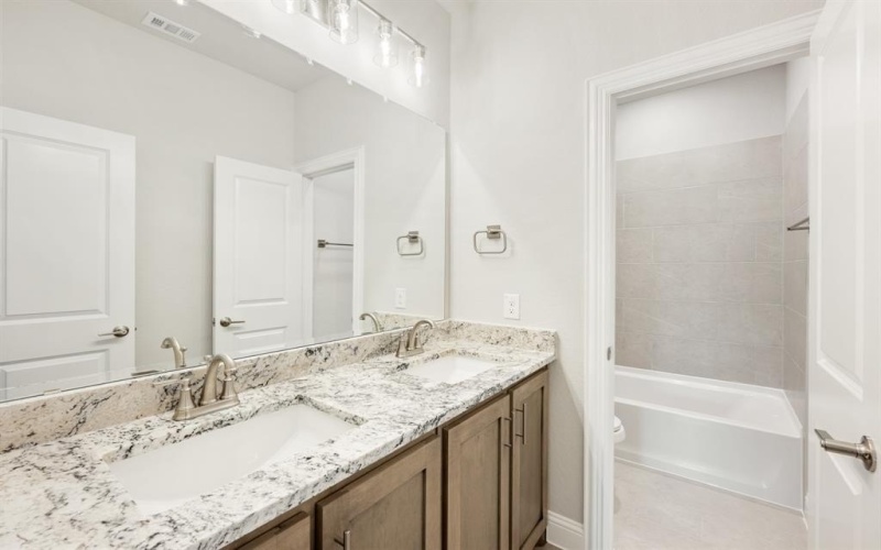 4630 Bel Air Drive, Midlothian, TX 76065, 4 Bedrooms Bedrooms, ,3 BathroomsBathrooms,Residential,For Sale,4630 Bel Air Drive,20774357