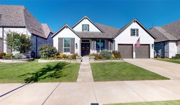 1109 17th Street, Argyle, TX 76226, 4 Bedrooms Bedrooms, ,5 BathroomsBathrooms,Residential,For Sale,1109 17th Street,20780947