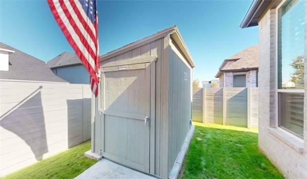 1109 17th Street, Argyle, TX 76226, 4 Bedrooms Bedrooms, ,5 BathroomsBathrooms,Residential,For Sale,1109 17th Street,20780947