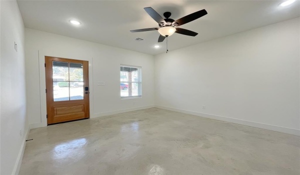 607 W Baker Street, Denison, TX 75020, 3 Bedrooms Bedrooms, ,2 BathroomsBathrooms,Residential,For Sale,607 W Baker Street,20781221