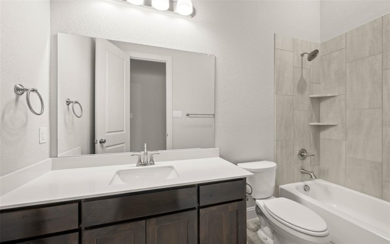 221 Silo Drive, Midlothian, TX 76065, 4 Habitaciones Habitaciones , ,3 BañosBaños,Residential,En Venta,221 Silo Drive,20775227