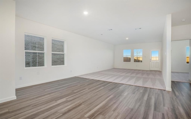 402 Valley View Drive #402, Princeton, TX 75407, 5 Habitaciones Habitaciones , ,3 BañosBaños,Residential Lease,En Alquiler,402 Valley View Drive,20781374