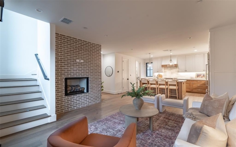 4529 Emerson Avenue #6, University Park, TX 75205, 2 Bedrooms Bedrooms, ,2 BathroomsBathrooms,Residential,For Sale,4529 Emerson Avenue,20775564