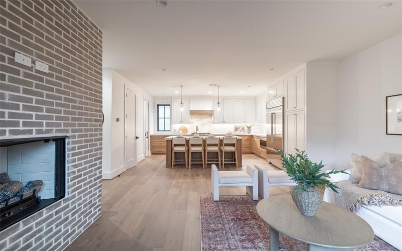 4529 Emerson Avenue #6, University Park, TX 75205, 2 Bedrooms Bedrooms, ,2 BathroomsBathrooms,Residential,For Sale,4529 Emerson Avenue,20775564