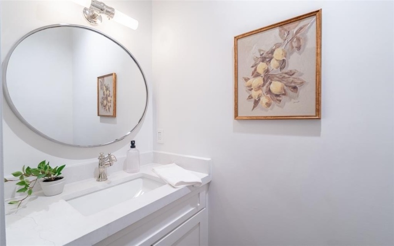 4529 Emerson Avenue #6, University Park, TX 75205, 2 Bedrooms Bedrooms, ,2 BathroomsBathrooms,Residential,For Sale,4529 Emerson Avenue,20775564