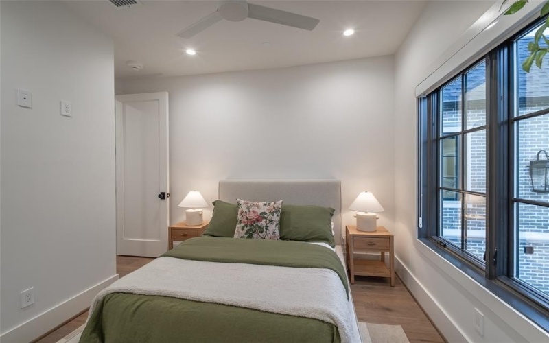 4529 Emerson Avenue #6, University Park, TX 75205, 2 Bedrooms Bedrooms, ,2 BathroomsBathrooms,Residential,For Sale,4529 Emerson Avenue,20775564