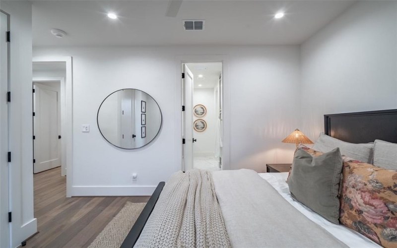 4529 Emerson Avenue #6, University Park, TX 75205, 2 Bedrooms Bedrooms, ,2 BathroomsBathrooms,Residential,For Sale,4529 Emerson Avenue,20775564