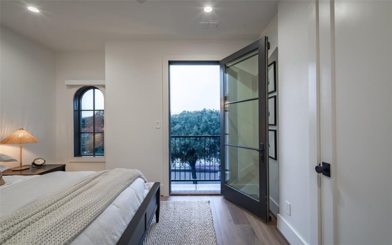 4529 Emerson Avenue #6, University Park, TX 75205, 2 Bedrooms Bedrooms, ,2 BathroomsBathrooms,Residential,For Sale,4529 Emerson Avenue,20775564