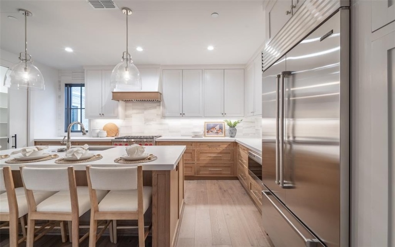 4529 Emerson Avenue #6, University Park, TX 75205, 2 Bedrooms Bedrooms, ,2 BathroomsBathrooms,Residential,For Sale,4529 Emerson Avenue,20775564