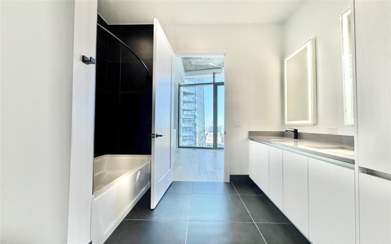 1801 N Pearl Street #4102, Dallas, TX 75201, 3 Bedrooms Bedrooms, ,3 BathroomsBathrooms,Residential Lease,For Rent,1801 N Pearl Street,20781543
