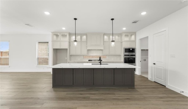 3104 Lake Village Drive, Anna, TX 75409, 5 Bedrooms Bedrooms, ,3 BathroomsBathrooms,Residential,For Sale,3104 Lake Village Drive,20781613