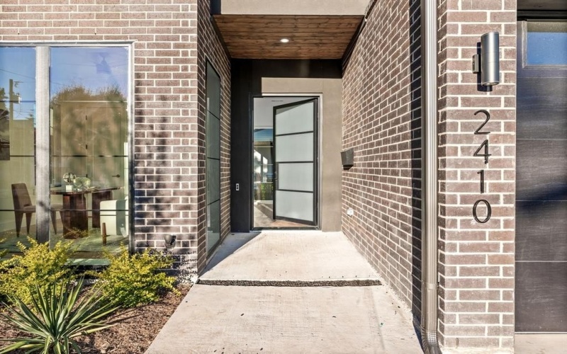 2410 N Prairie Avenue, Dallas, TX 75204, 4 Habitaciones Habitaciones , ,5 BañosBaños,Residential,En Venta,2410 N Prairie Avenue,20775897