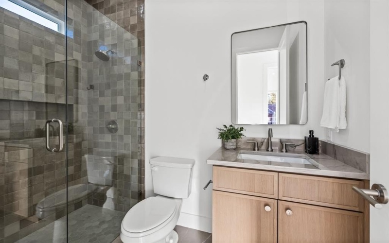 2410 N Prairie Avenue, Dallas, TX 75204, 4 Habitaciones Habitaciones , ,5 BañosBaños,Residential,En Venta,2410 N Prairie Avenue,20775897
