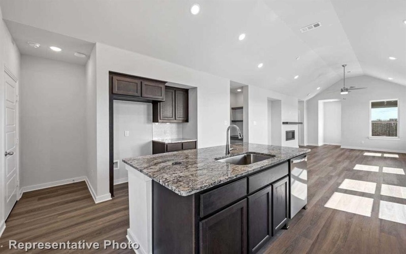 3908 Bison Lane, Heartland, TX 75126, 3 Bedrooms Bedrooms, ,2 BathroomsBathrooms,Residential,For Sale,3908 Bison Lane,20776550