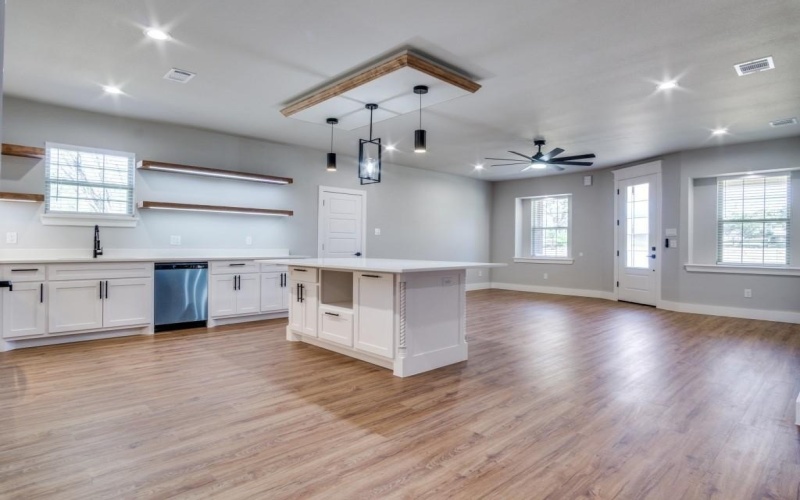2860 CR 312, Cleburne, TX 76031, 4 Habitaciones Habitaciones , ,2 BañosBaños,Residential,En Venta,2860 CR 312,20782583