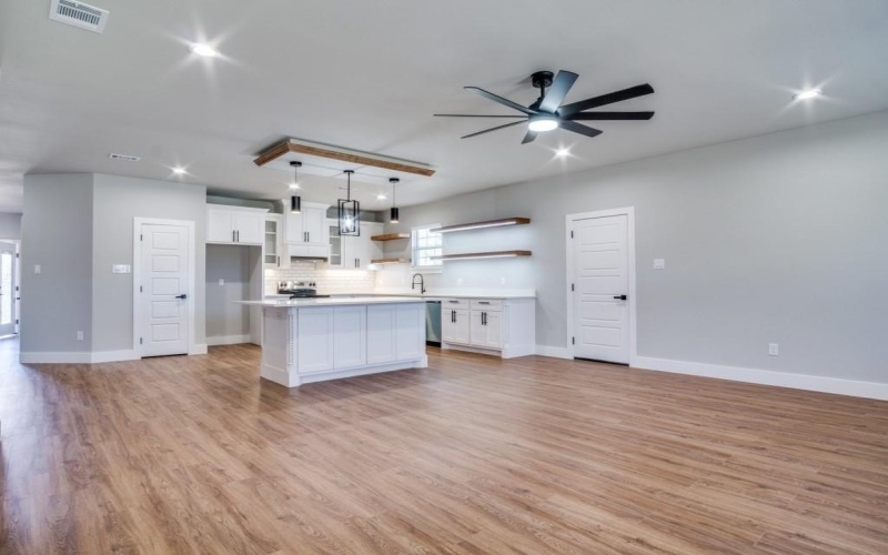 2860 CR 312, Cleburne, TX 76031, 4 Habitaciones Habitaciones , ,2 BañosBaños,Residential,En Venta,2860 CR 312,20782583