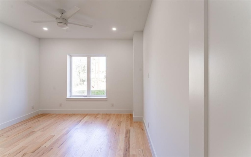2423 Prairie Avenue, Dallas, TX 75204, 5 Bedrooms Bedrooms, ,5 BathroomsBathrooms,Residential,For Sale,2423 Prairie Avenue,20783063