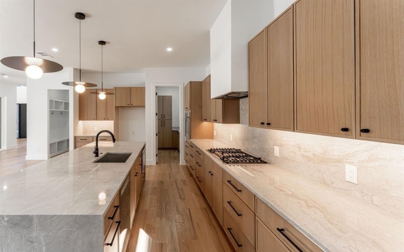2423 Prairie Avenue, Dallas, TX 75204, 5 Bedrooms Bedrooms, ,5 BathroomsBathrooms,Residential,For Sale,2423 Prairie Avenue,20783063
