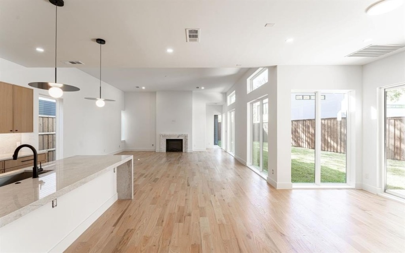 2423 Prairie Avenue, Dallas, TX 75204, 5 Bedrooms Bedrooms, ,5 BathroomsBathrooms,Residential,For Sale,2423 Prairie Avenue,20783063