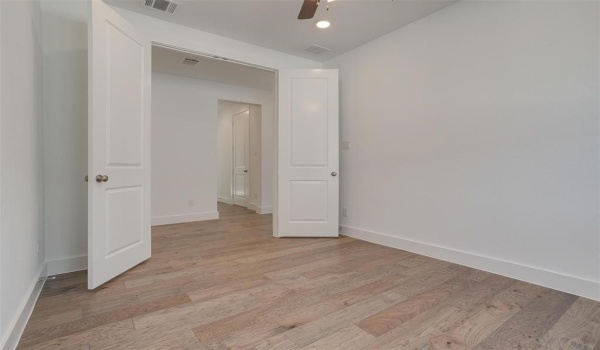 137 Paxton Circle, Arlington, TX 76013, 4 Bedrooms Bedrooms, ,3 BathroomsBathrooms,Residential,For Sale,137 Paxton Circle,20783172