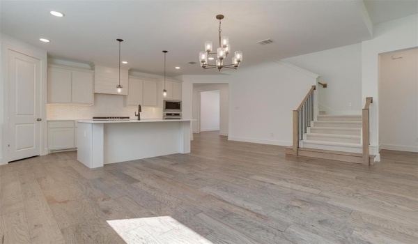 137 Paxton Circle, Arlington, TX 76013, 4 Bedrooms Bedrooms, ,3 BathroomsBathrooms,Residential,For Sale,137 Paxton Circle,20783172