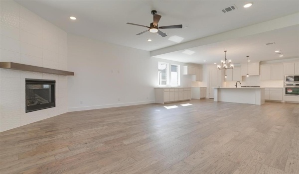 137 Paxton Circle, Arlington, TX 76013, 4 Bedrooms Bedrooms, ,3 BathroomsBathrooms,Residential,For Sale,137 Paxton Circle,20783172